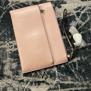 Zara wristlet with straps